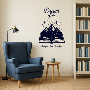 Wandtattoo Buch Spruch – Dream far Chapter by Chapter für Bookish-Deko