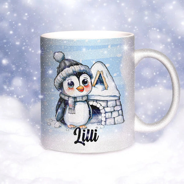 Glitzertasse - Winterlicher Pinguin mit Iglu - Wunschnamen Tasse - Weihnachten - Silber Glitzer Sunnywall