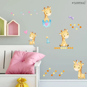 Niedliche Giraffe - Wandtattoo Kinderzimmer Baby Wandaufkleber Sunnywall
