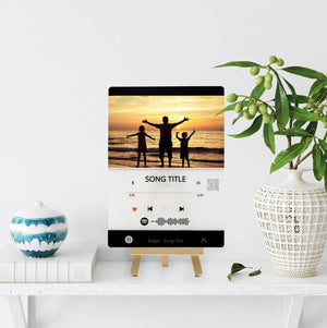Personalisiertes Foto-Glasbild mit Spotify-Song – 3 Größen Sunnywall
