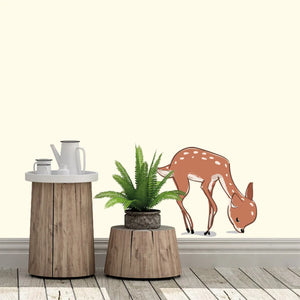 Wandtattoo Aufkleber - Trinkendes oder futterndes Rehkitz Sunnywall