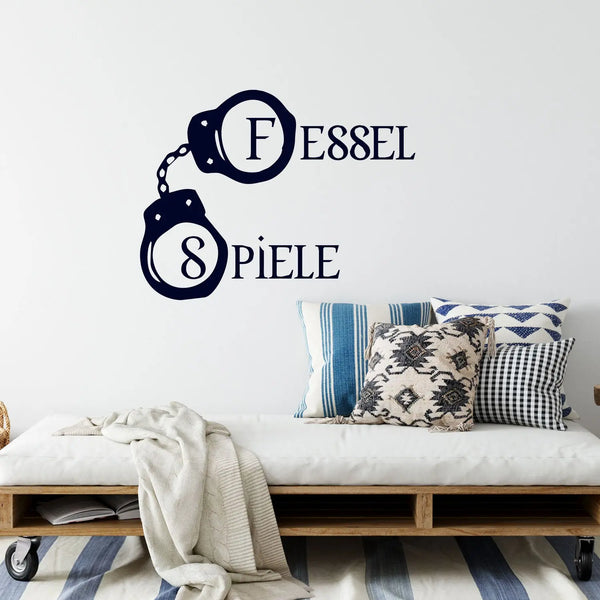 Wandtattoo | Fesselspiele Handschellen | Schriftzug Schlafzimmer Sunnywall