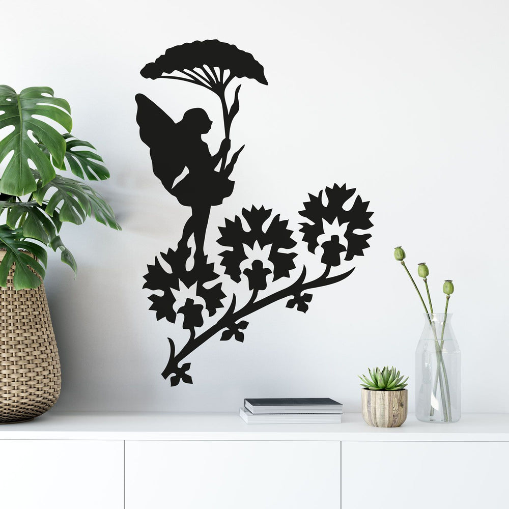 Wandtattoo – Fee auf Blumenschirm laufend auf einer Blume | Zauberhaftes Motiv - Sunnywall - Individualität trifft Design