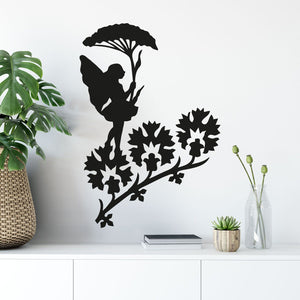Wandtattoo – Fee auf Blumenschirm laufend auf einer Blume | Zauberhaftes Motiv - Sunnywall - Individualität trifft Design