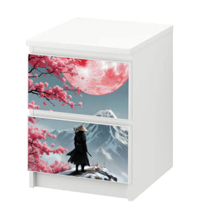 Möbelfolie IKEA MALM Samurai Kirschblüte - Ronin Sakura in Berglandschaft