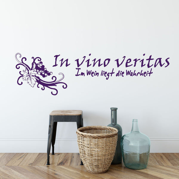 Wandtattoo In Vino Veritas – Im Wein liegt die Wahrheit | Stilvoller Wandaufkleber für Küche & Esszimmer - Sunnywall - Individualität trifft Design