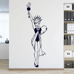 Wandtattoo Pin-up Liberty Girl – Sweet Miss America Retro-Style Freiheitsstatue | Wandaufkleber & Sticker Pin Up Girl - Sunnywall - Individualität trifft Design