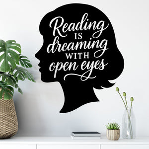 Wandtattoo Spruch Bücher Englisch – „Reading is dreaming with open eyes“ mit Kopf-Silhouette