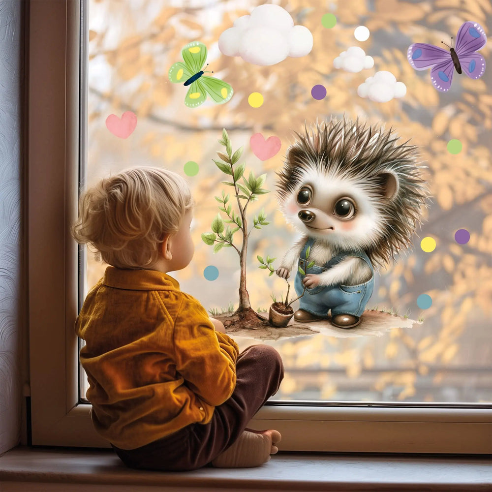 Fensterbild | Kleiner Igel Gärtner Sunnywall