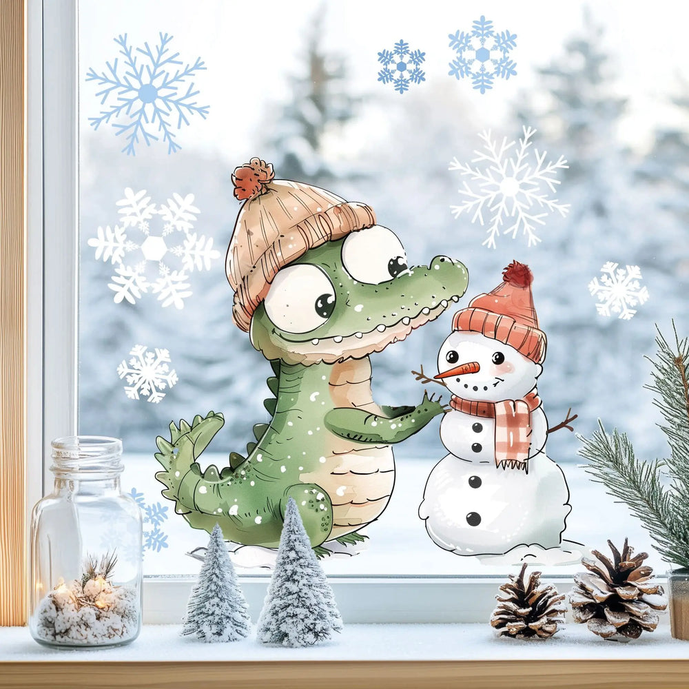 Fensterbild |  niedliches Krokodil mit Schneemann | Winterliche Fensterbild Dekoration Sunnywall