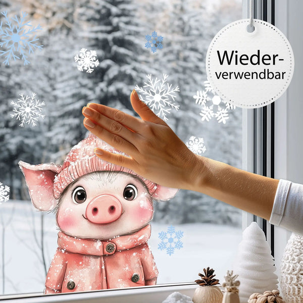 Fensterbild |  niedliches Schweinchen mit Wintermütze | Winterliche Fensterbild Dekoration Sunnywall