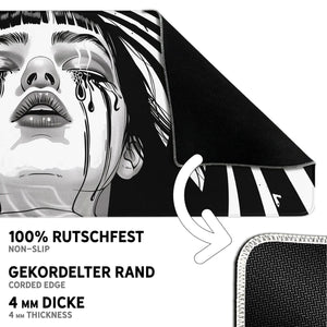 Gaming Mauspad XXL | Crying Girl - Black `n White | PREMIUM-DICKE 4 MM Sunnywall