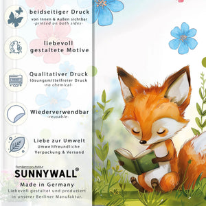 Fensterbild Buch lesender Fuchs im Blumenmeer | Fenster Dekoration - Sunnywall - Individualität trifft Design