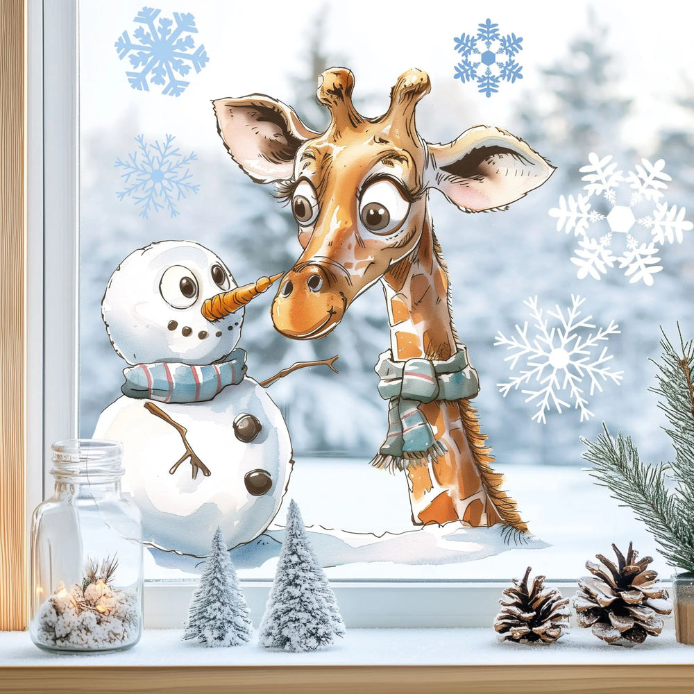 Fensterbild Giraffe Winter Schneemann Schneeflocken statisch haftend wiederverwendbar - Sunnywall - Individualität trifft Design
