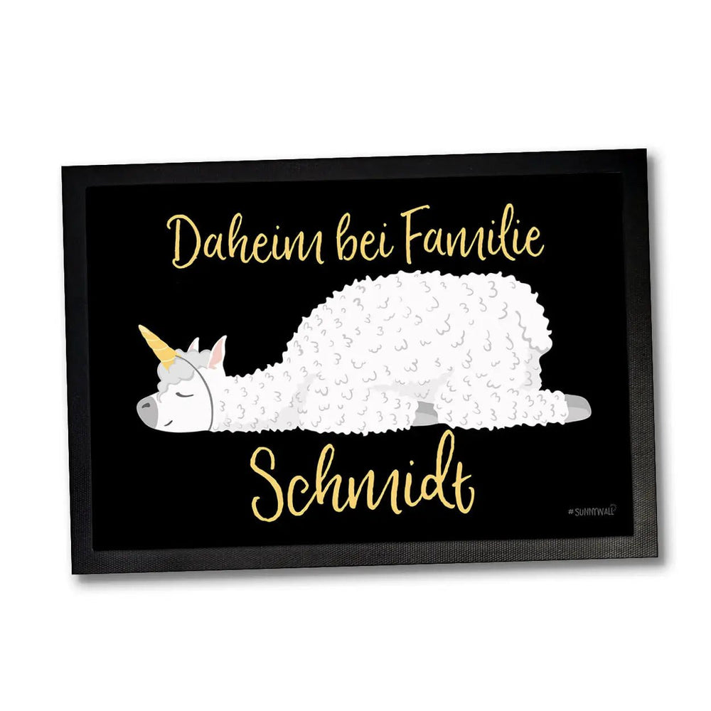 Fussmatte Alpaka personalisiert mit Wunschname – Daheim bei Familie - Sunnywall - Individualität trifft Design