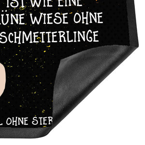 Fussmatte Mops Ein Haus ohne Mops ist wie eine Wiese ohne Schmetterlinge - Sunnywall - Individualität trifft Design