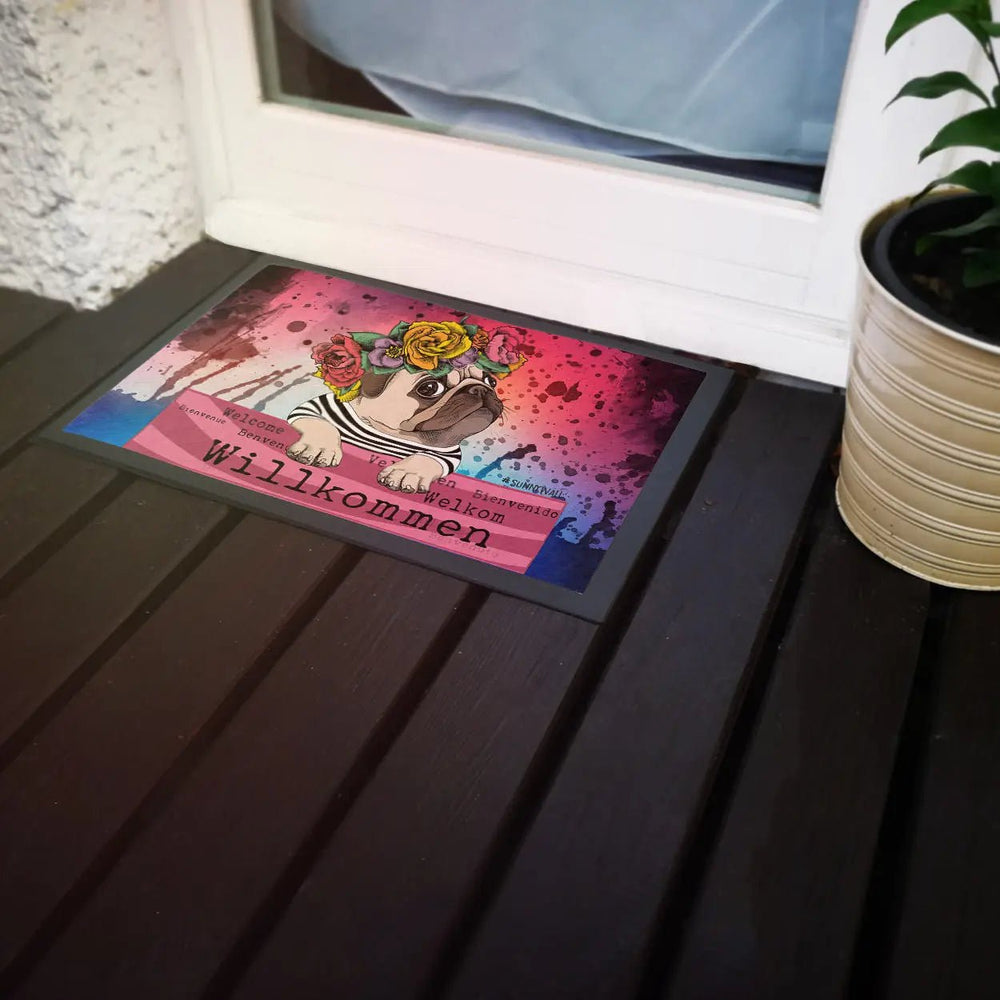 Fussmatte Mops Hund Willkommen im Blumenkranz Design - Sunnywall - Individualität trifft Design