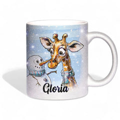 Glitzertasse - Winterliche Giraffe mit Schneemann - Wunschnamen Tasse - Weihnachten - Silber Glitzer - Sunnywall - Individualität trifft Design