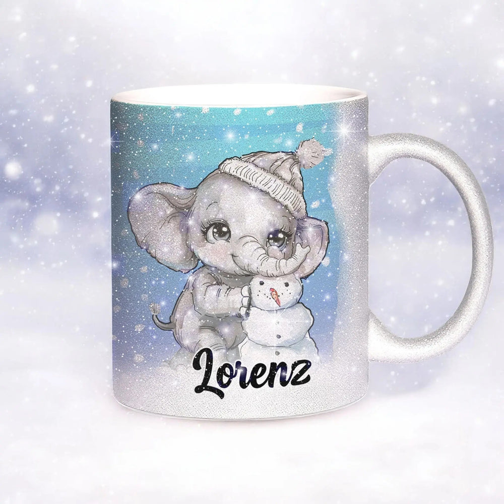 Glitzertasse - Winterlicher Elefant mit Schneemann - Wunschnamen Tasse - Weihnachten - Silber Glitze - Sunnywall - Individualität trifft Design