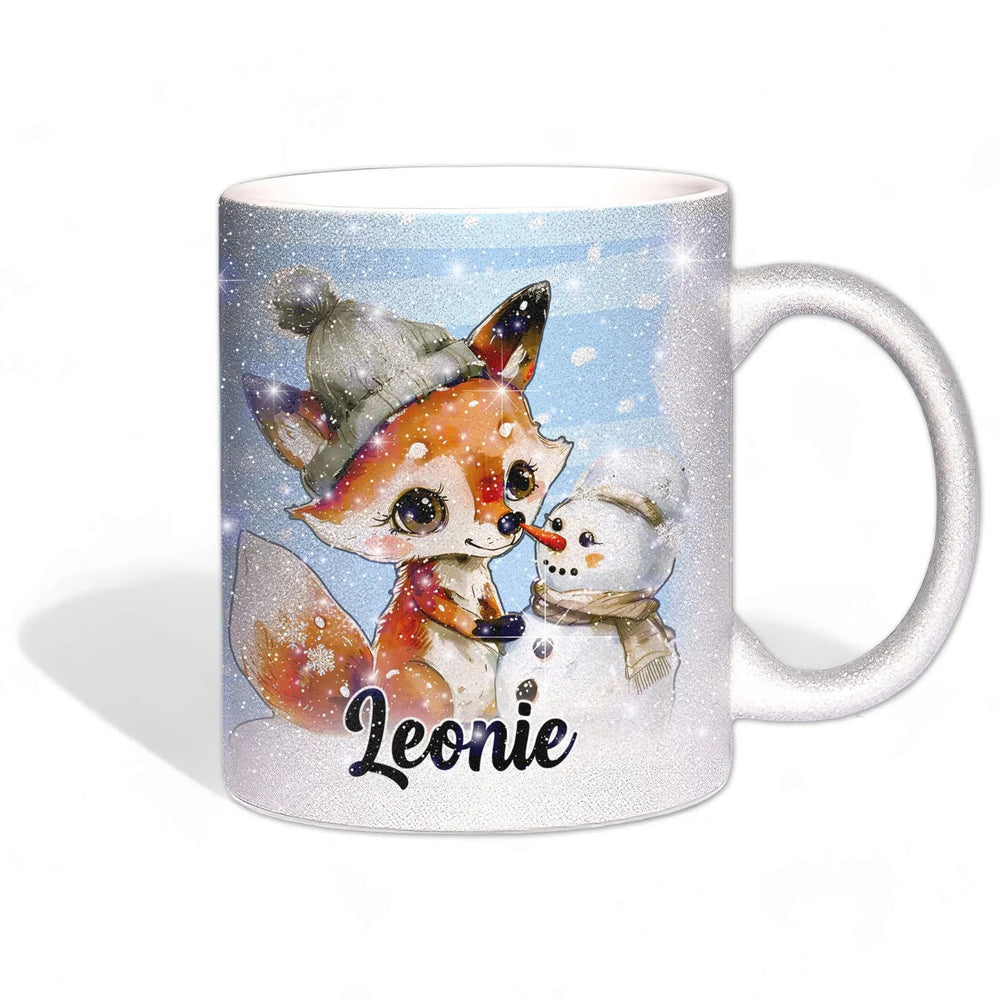 Glitzertasse - Winterlicher Fuchs mit Schneemann - Wunschnamen Tasse - Weihnachten - Silber Glitzer - Personalisierbar - Sunnywall - Individualität trifft Design