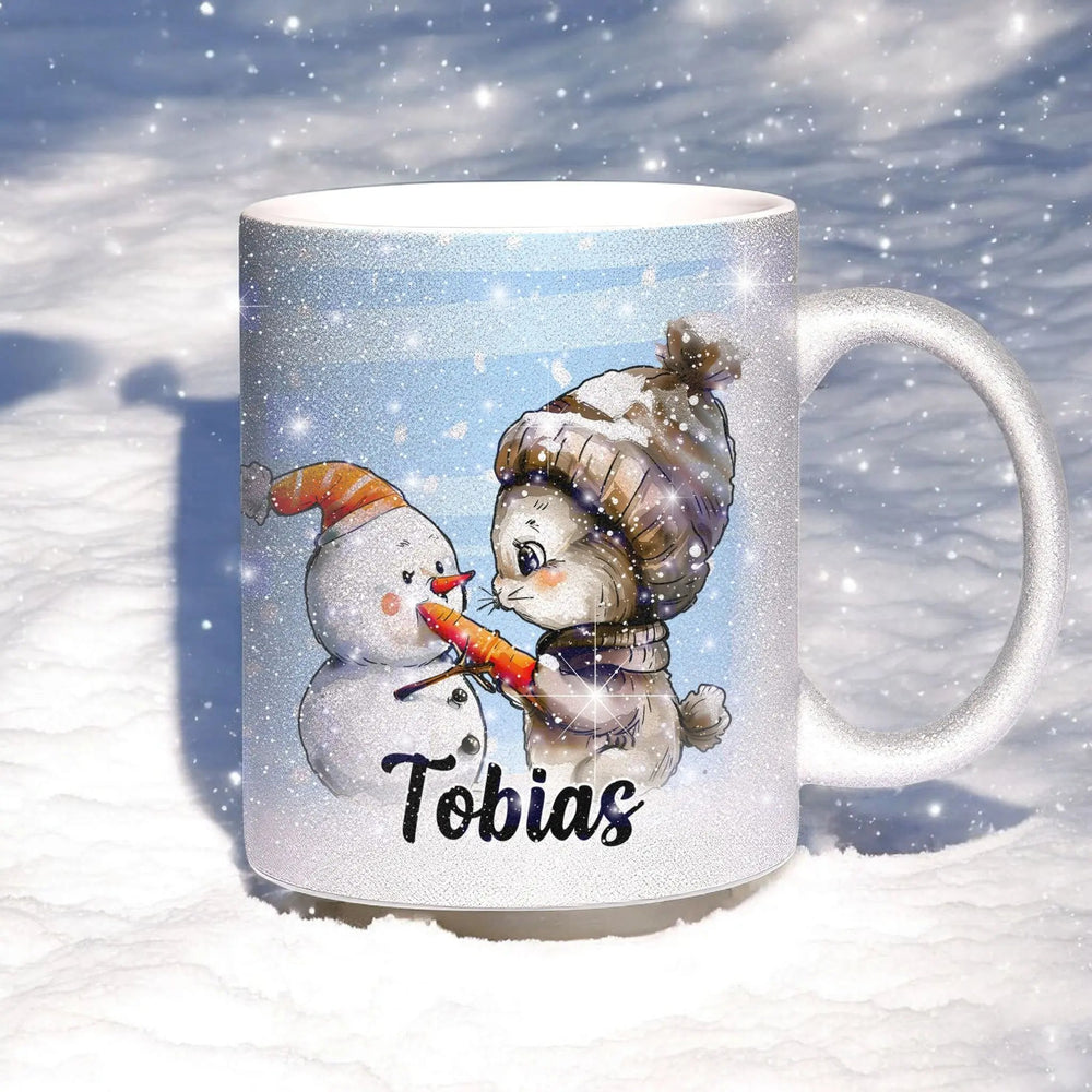 Glitzertasse - Winterlicher Hase mit Schneemann - Wunschnamen Tasse - Weihnachten - Silber Glitzer - Sunnywall - Individualität trifft Design