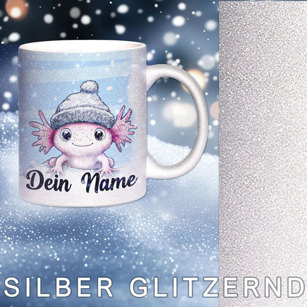 Glitzertasse - Winterliches Axolotl - Wunschnamen Tasse - Weihnachten - Silber Glitzer - Personalisierbar - Sunnywall - Individualität trifft Design