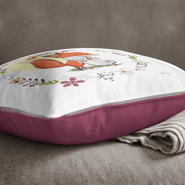 Kissen Fuchs Hase – Liebevolles Kissen mit Umarmung und Blumenkranz - Sunnywall - Individualität trifft Design