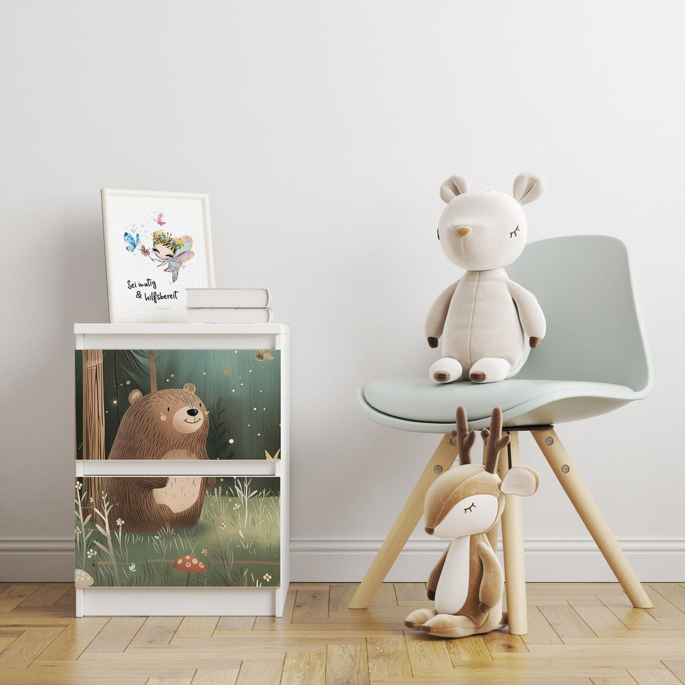 Möbelfolie IKEA Malm Bär – ruhiges Waldmotiv mit Pilzen & Naturillustration - Sunnywall - Individualität trifft Design