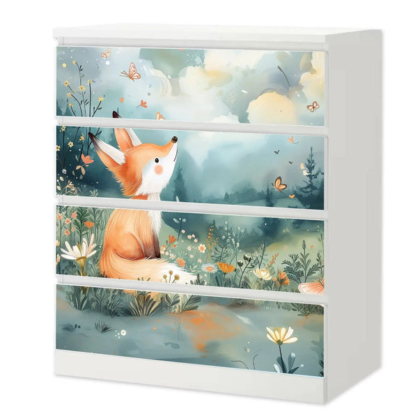 Möbelfolie IKEA Malm Fuchs – verträumtes Wiesenmotiv mit Waldhintergrund - Sunnywall - Individualität trifft Design