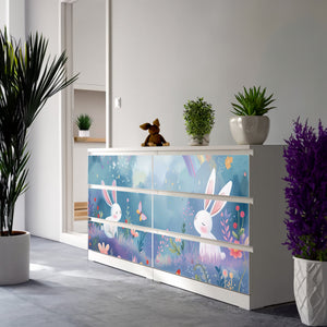 Möbelfolie IKEA Malm Hase – Regenbogenmotiv für fröhliche Kinderzimmer - Sunnywall - Individualität trifft Design