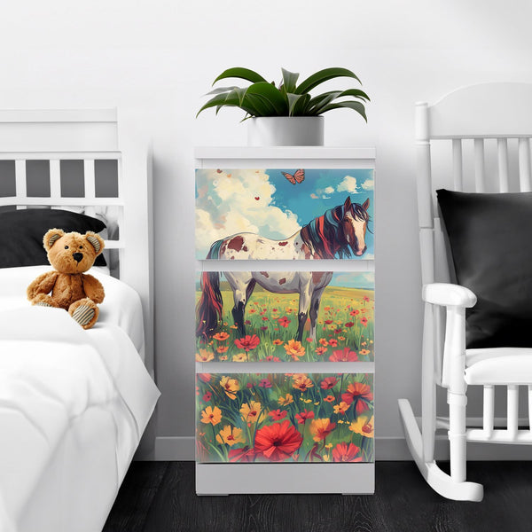 Möbelfolie IKEA Malm Pferd – buntes Blumenwiesenmotiv mit Schecke & Schmetterling - Sunnywall - Individualität trifft Design