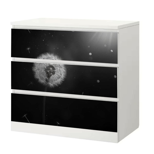 Möbelfolie IKEA Malm Pusteblume – stilvolles Schwarz-Weiß-Motiv mit Leichtigkeit - Sunnywall - Individualität trifft Design