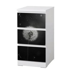 Möbelfolie IKEA Malm Pusteblume – stilvolles Schwarz-Weiß-Motiv mit Leichtigkeit - Sunnywall - Individualität trifft Design