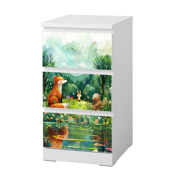 Möbelfolie IKEA Malm Waldtiere – Fuchs, Hase & Bär am Waldrand mit See - Sunnywall - Individualität trifft Design