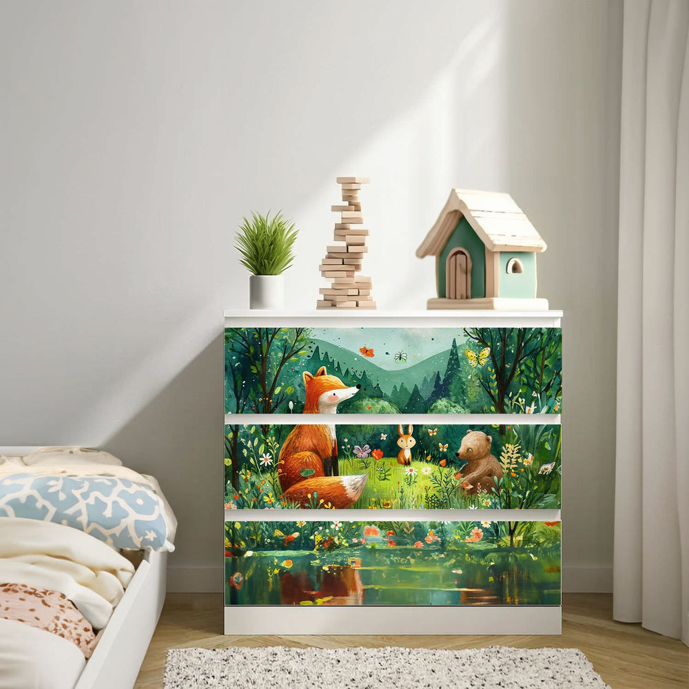 Möbelfolie IKEA Malm Waldtiere – Fuchs, Hase & Bär am Waldrand mit See - Sunnywall - Individualität trifft Design