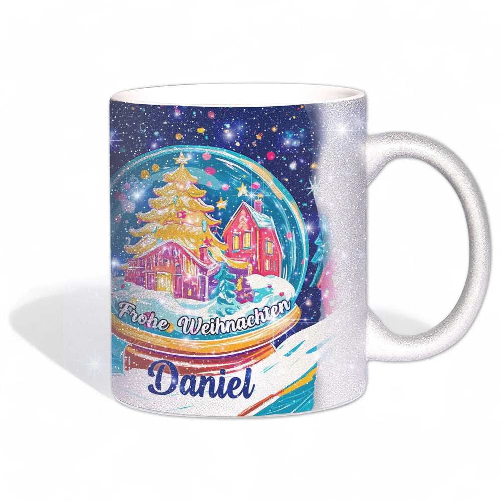 Personalisierte Weihnachtstasse mit Namen – Weihnachtsdorf in Glitzeroptik - Sunnywall - Individualität trifft Design