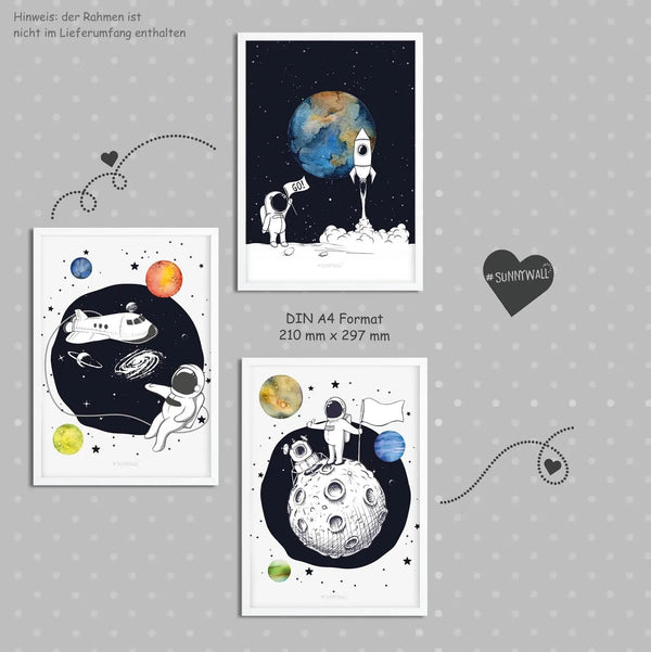 Poster Astronaut Kinderzimmer 3er Set mit Rakete Planeten & Weltraum Deko - Sunnywall - Individualität trifft Design