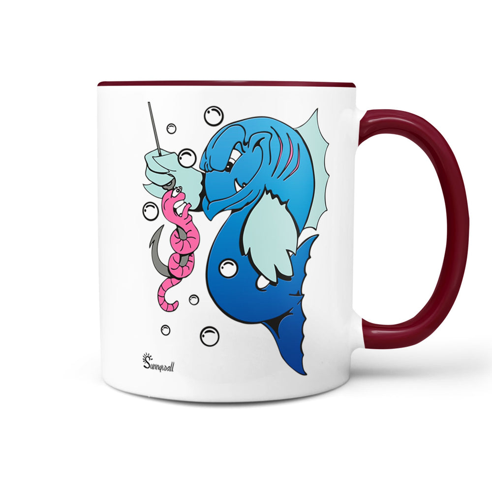 Tasse Angler Comic mit Wurm und Fisch – Lustige Anglertasse - Sunnywall - Individualität trifft Design