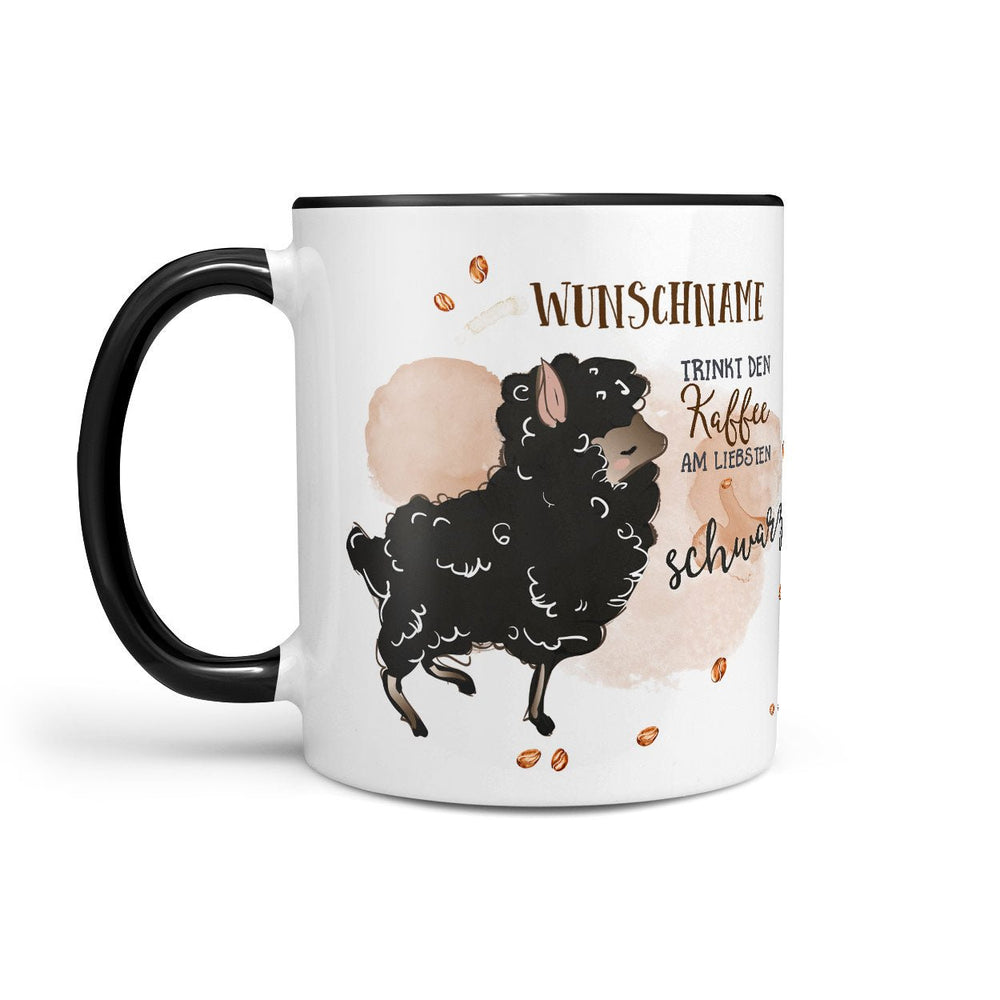 Tasse Kaffee schwarz – Schaf mit Wunschname und schwarzem Henkel - Sunnywall - Individualität trifft Design