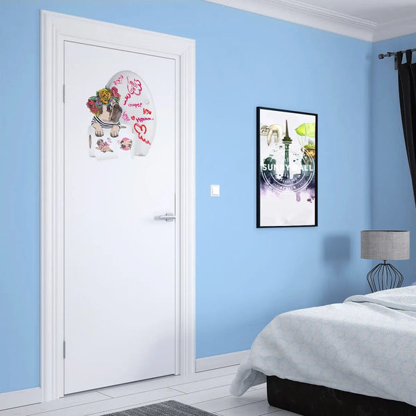Wandtattoo Aufkleber Mops Lounge mit Blumenkranz WC Aufkleber Türaufkleber Toilettenpapier - Sunnywall - Individualität trifft Design