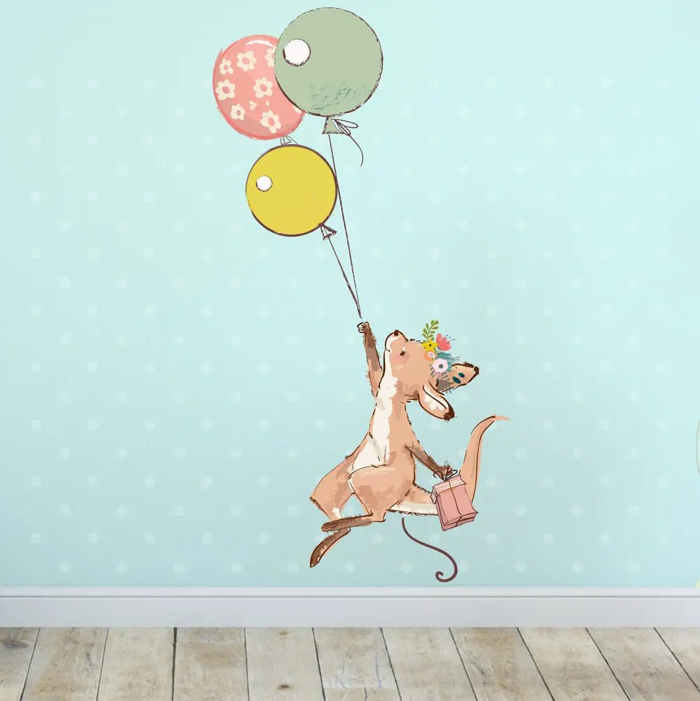 Wandtattoo - Känguru mit Blumenkranz und Luftballon - Aufkleber Wandsticker - Sunnywall - Individualität trifft Design