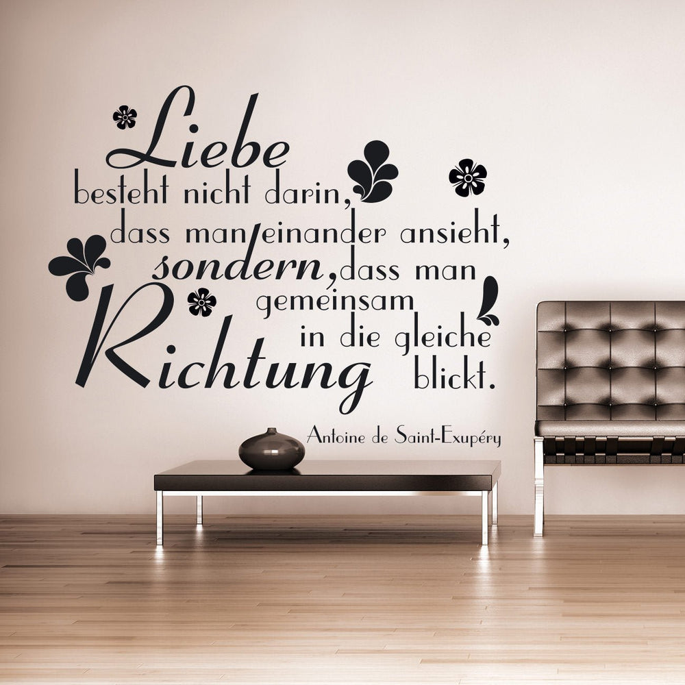 Wandtattoo Liebe Richtung Typografisches Wandmotiv mit Herzsymbol - Sunnywall - Individualität trifft Design