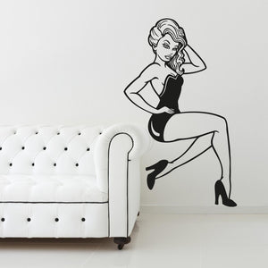 Wandtattoo Pin Up Girl Sitzend Retro Style – Elegante Wanddeko mit Vintage Flair - Sunnywall - Individualität trifft Design